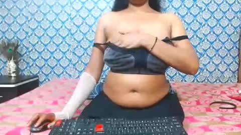 Divya online show from September 2025 01:27:01 AM