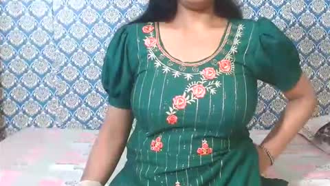 Snapshot of lovefunnitya chatting on March 2026 08:43:01 AM Divya online show from March 2026 08:43:01 AM