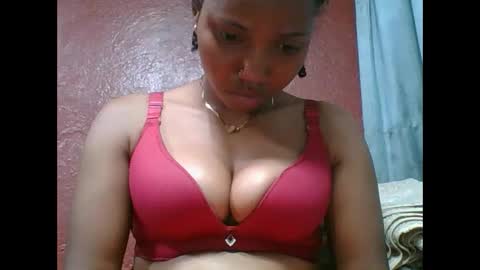 loveinlife750427 online show from September 2025 04:40:02 PM