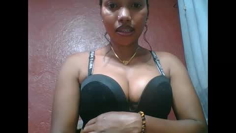 loveinlife750427 online show from November 2025 08:58:02 AM