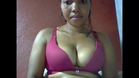 Snapshot of loveinlife750427 chatting on February 2026 06:53:01 AM loveinlife750427 online show from February 2026 06:53:01 AM