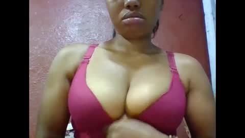 Snapshot of loveinlife750427 chatting on February 2026 03:29:02 AM loveinlife750427 online show from February 2026 03:29:02 AM