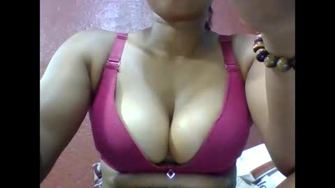 Snapshot of loveinlife750427 chatting on February 2026 04:43:01 AM loveinlife750427 online show from February 2026 04:43:01 AM