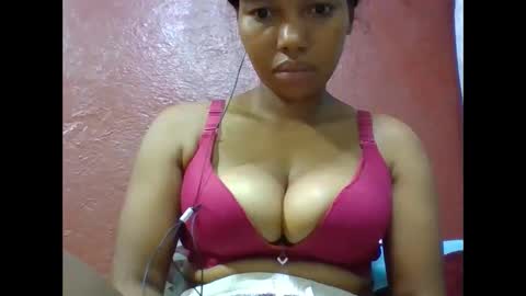 Snapshot of loveinlife750427 chatting on February 2026 06:02:01 AM loveinlife750427 online show from February 2026 06:02:01 AM