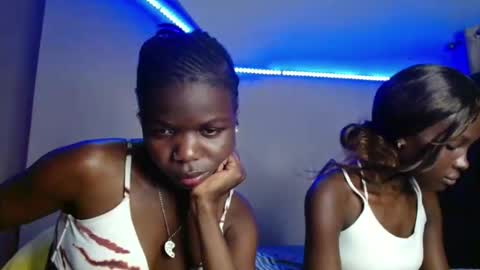 Snapshot of lovelent_shaz chatting on February 2026 06:15:02 PM Shaz online show from February 2026 06:15:02 PM