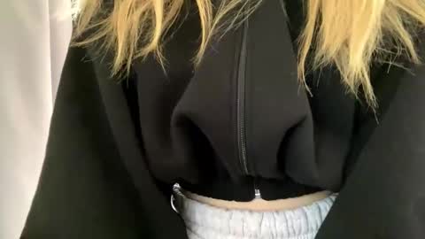 Ella online show from February 2026 09:03:02 AM