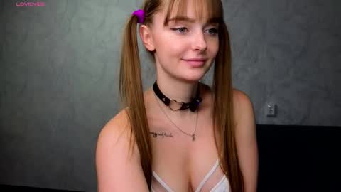 Molly online show from February 2026 05:44:02 PM