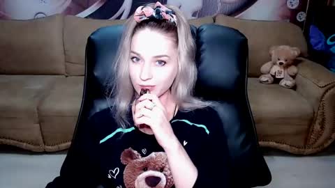 private open online show from December 2024 12:27:01 PM