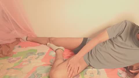 Lovely Person online show from November 2025 09:25:02 PM