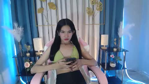 BELLA online show from April 2026 06:14:02 PM