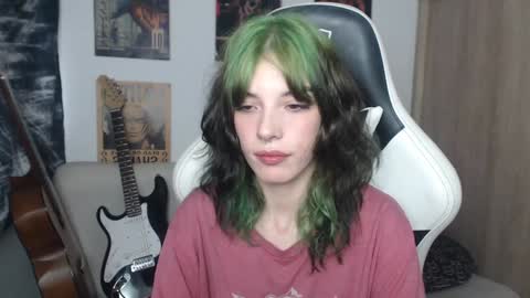 Snapshot of lovely_cass chatting on December 2024 09:20:02 PM Cassie online show from December 2024 09:20:02 PM