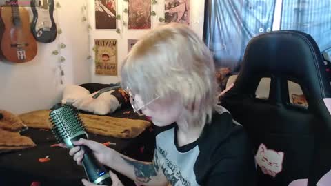 Cassie online show from May 2026 07:54:02 PM