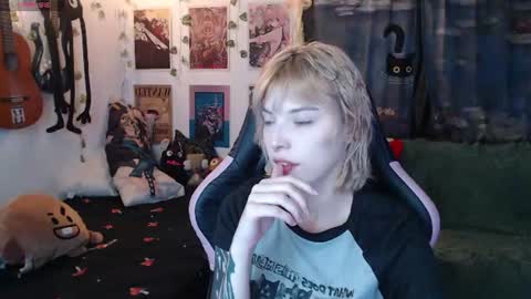 Snapshot of lovely_cass chatting on June 2026 11:47:02 PM Cassie online show from June 2026 11:47:02 PM