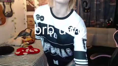 Snapshot of lovely_cass chatting on July 2026 03:03:02 PM Cassie online show from July 2026 03:03:02 PM
