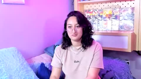 Chloe online show from January 2025 05:33:02 PM