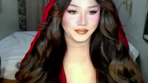 lovely_coleen online show from December 2025 02:49:01 AM