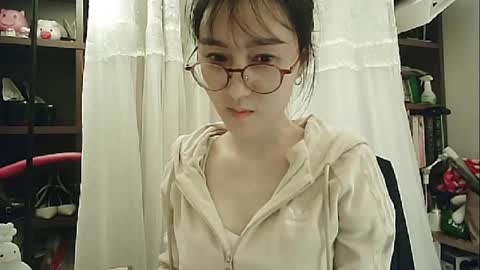 Snapshot of lovely_dana chatting on January 2025 04:37:02 PM DANA KIM online show from January 2025 04:37:02 PM