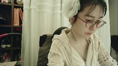 Snapshot of lovely_dana chatting on February 2025 05:50:02 PM DANA KIM online show from February 2025 05:50:02 PM