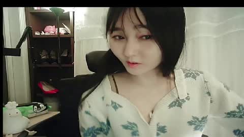 Snapshot of lovely_dana chatting on November 2025 12:49:01 PM DANA KIM online show from November 2025 12:49:01 PM