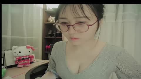 Snapshot of lovely_dana chatting on January 2026 01:02:02 PM DANA KIM online show from January 2026 01:02:02 PM