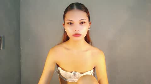 Snapshot of lovely_darlingx chatting on June 2026 01:28:02 AM Precious . online show from June 2026 01:28:02 AM