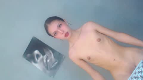 Snapshot of lovely_darlingx chatting on July 2026 11:31:01 PM Precious . online show from July 2026 11:31:01 PM