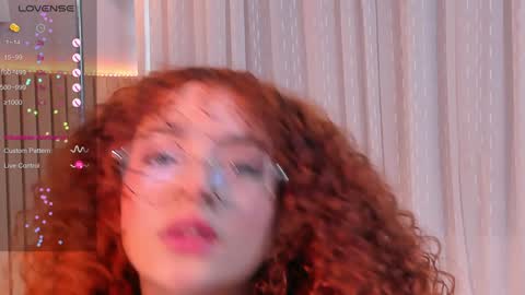 Snapshot of lovely_emma18 chatting on December 2024 03:05:01 PM Emma online show from December 2024 03:05:01 PM