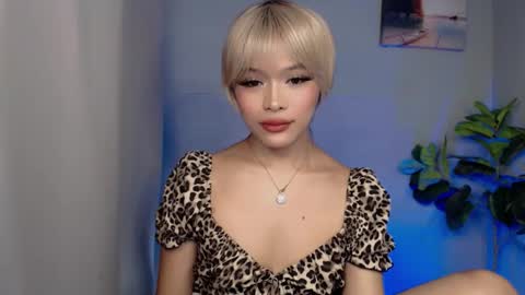 lovely_felicity online show from October 2025 10:36:01 AM