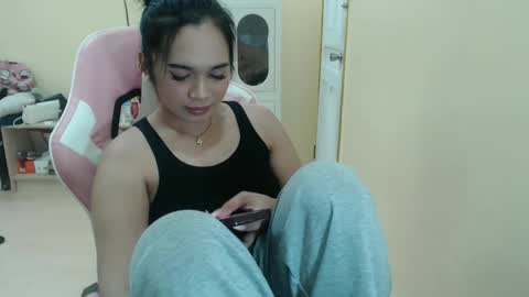 LOVE online show from April 2026 08:57:02 PM
