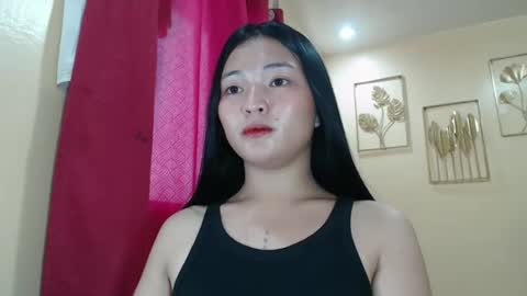 Lovely Laura online show from February 2025 08:05:01 AM