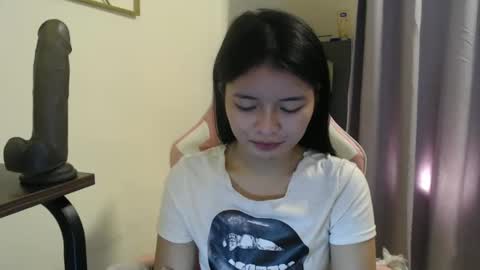 Lovely Laura online show from October 2025 09:58:02 PM