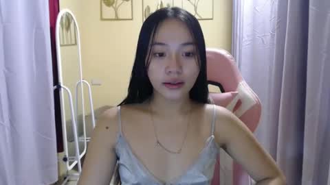 lovely_leah23 online show from September 2025 07:14:02 PM