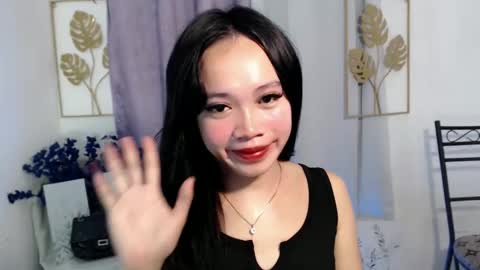 lovely_lianne online show from April 2026 02:27:01 AM