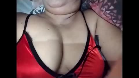 Snapshot of lovely_orchid chatting on May 2026 01:21:02 PM lovely_orchid online show from May 2026 01:21:02 PM