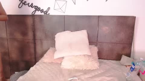 Hi guys online show from November 2025 04:18:01 PM