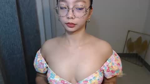Snapshot of lovely_sweetiex chatting on November 2025 02:09:01 AM call me Ann online show from November 2025 02:09:01 AM
