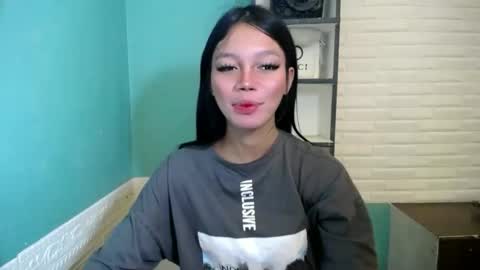 Snapshot of lovely_thea_xoxo chatting on March 2026 02:37:02 AM Thea online show from March 2026 02:37:02 AM