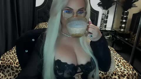 PrAllinXXXa online show from April 2026 11:00:02 PM