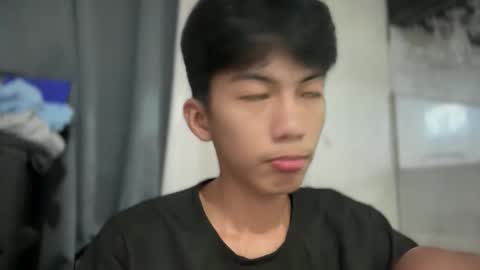 Snapshot of lovelyboy_jm chatting on May 2026 09:42:02 PM lovelyboy_jm online show from May 2026 09:42:02 PM