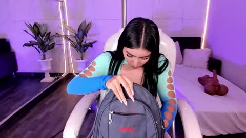 Lovely online show from November 2025 05:37:01 PM