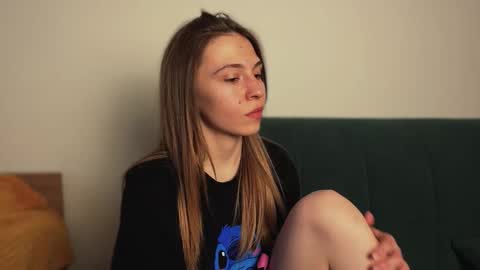 Snapshot of lovelykatea chatting on March 2026 01:33:01 PM Kate only online show from March 2026 01:33:01 PM