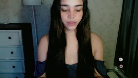 Snapshot of lovelylaiza chatting on June 2026 06:12:01 PM Cutie Laiza online show from June 2026 06:12:01 PM