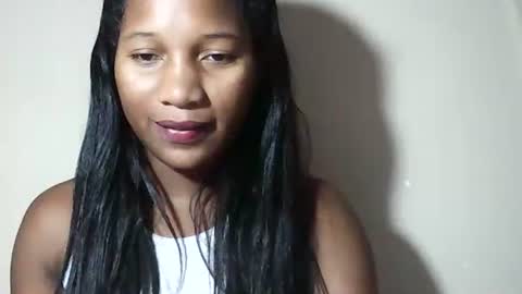 lovelylarra online show from April 2026 09:19:02 AM