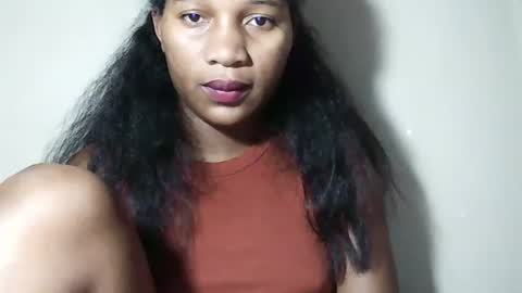 lovelylarra online show from May 2026 09:20:01 PM