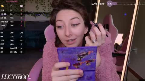 lovelylittlelucyy online show from May 2026 09:44:02 PM