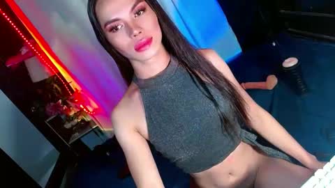 lovelymiss_shyna11 online show from December 2024 07:37:01 AM