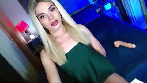 lovelymiss_shyna11 online show from September 2025 09:09:01 AM