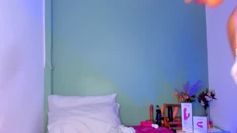 Nicky online show from January 2025 06:32:02 PM