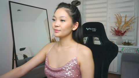 Snapshot of lovelynightt chatting on January 2025 03:14:01 AM kim online show from January 2025 03:14:01 AM