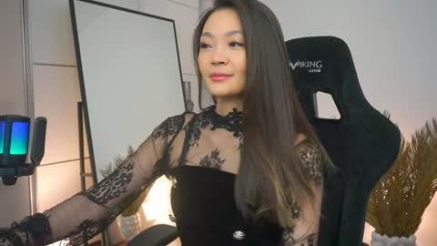 Snapshot of lovelynightt chatting on January 2025 12:05:02 PM kim online show from January 2025 12:05:02 PM